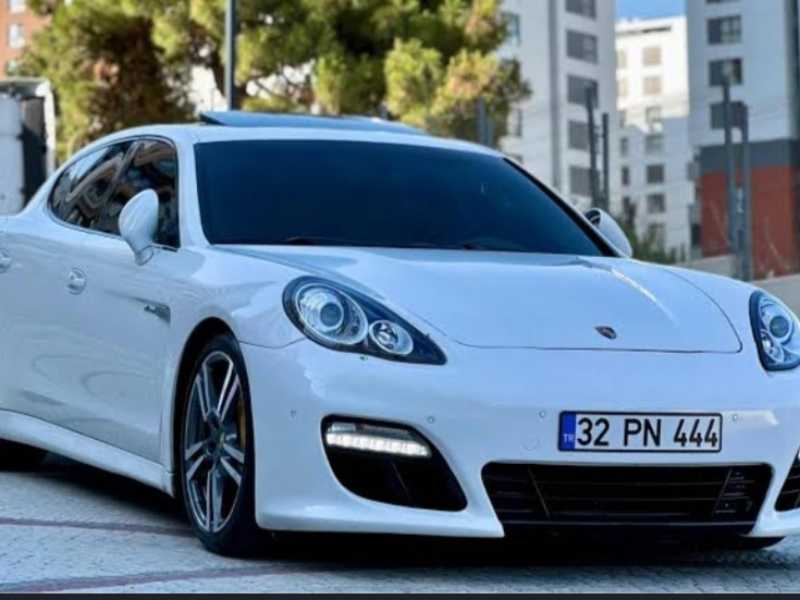 Porsche Panamera spotted in Adıyaman