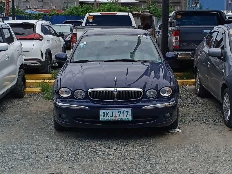 Jaguar X-Type spotted in San Pedro