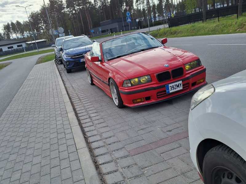 BMW 3 Series E36 spotted in Tallinn