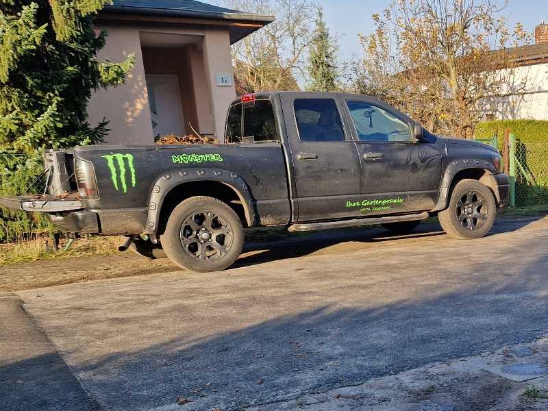 Dodge Ram 1500 spotted in Berlin
