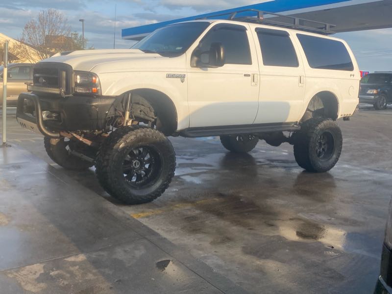 Ford Excursion spotted in Boerne