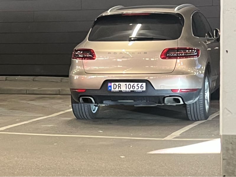 Porsche Macan (2022) spotted in Fredrikstad, Norway