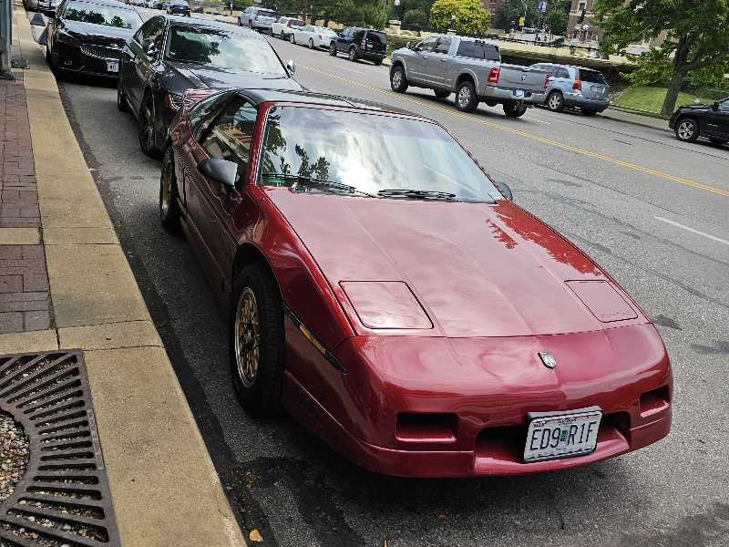 Pontiac Fiero spotted in Kansas City