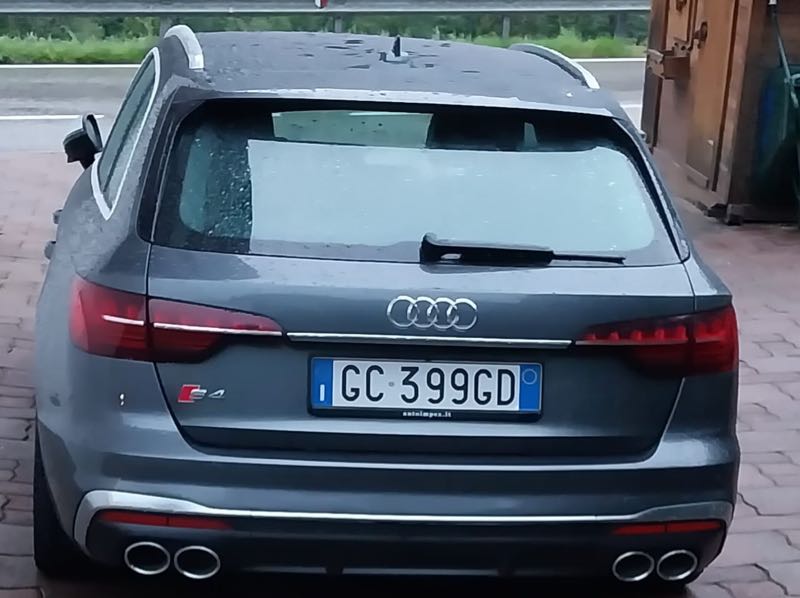 Audi S4 spotted in Bolzano