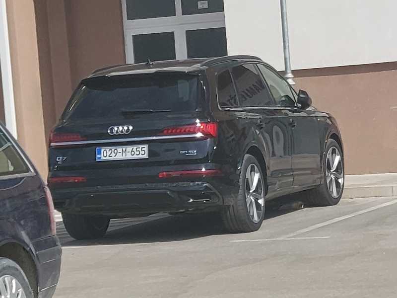 Audi Q7 (2022) spotted in Trebinje, Bosnia and Herzegovina