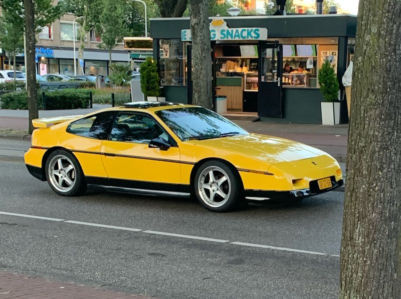 Pontiac Fiero spotted in The Hague