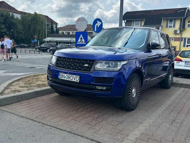 Land Rover Range Rover spotted in Bistriţa