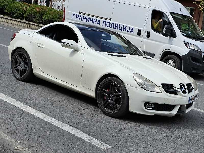 Mercedes-Benz SLK (2005) spotted in Skopje, North Macedonia