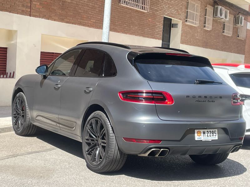 Porsche Macan Turbo spotted in Badajoz