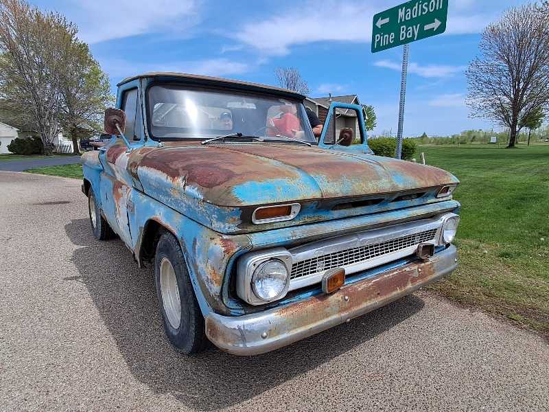 Chevrolet C10 spotted in Topeka