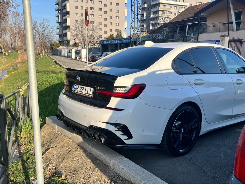 BMW 3 Series (2021) spotted in Oradea, Romania