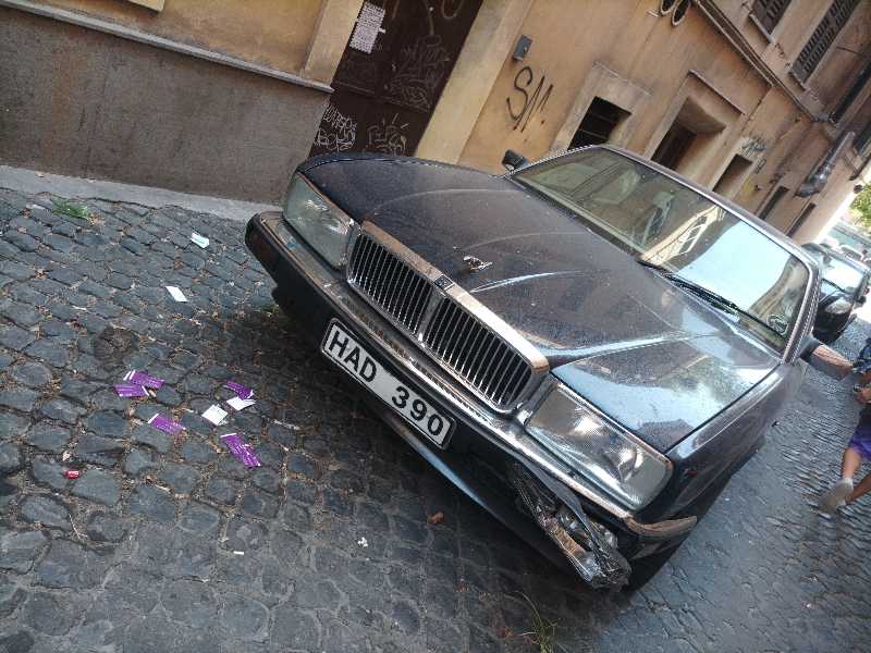 Rolls-Royce Silver Spur spotted in Rome