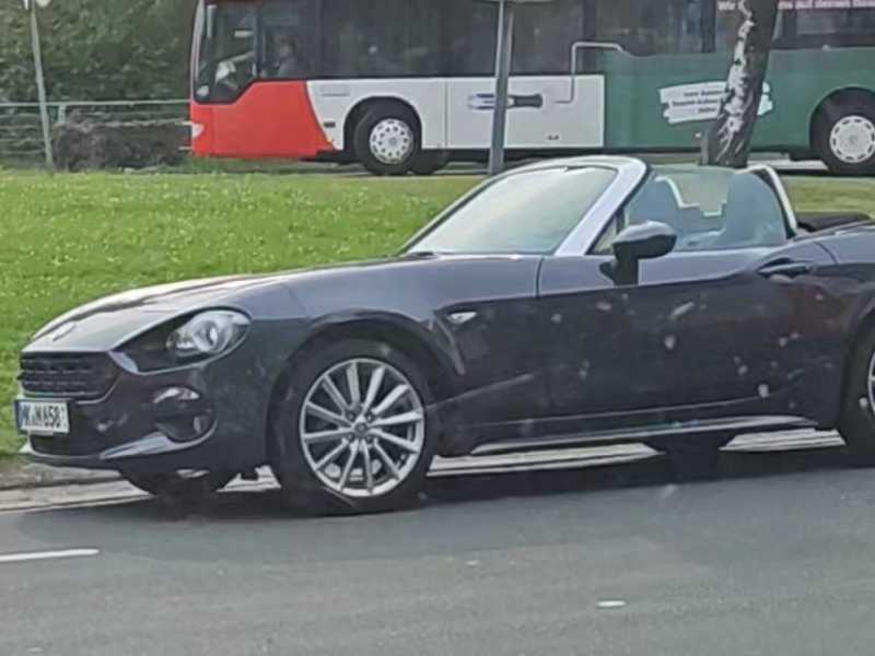 Fiat 124 Spider spotted in Lüdenscheid