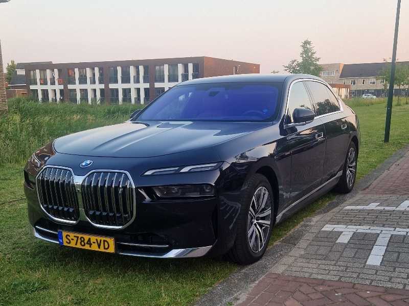 BMW 7 Series spotted in Oosterhout