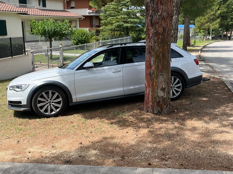 Audi A6 Allroad spotted in Ancona