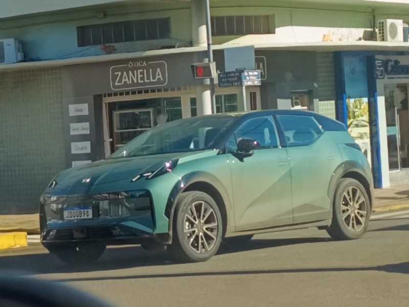 DS Automobiles 3 (2022) spotted in Sananduva, Brazil