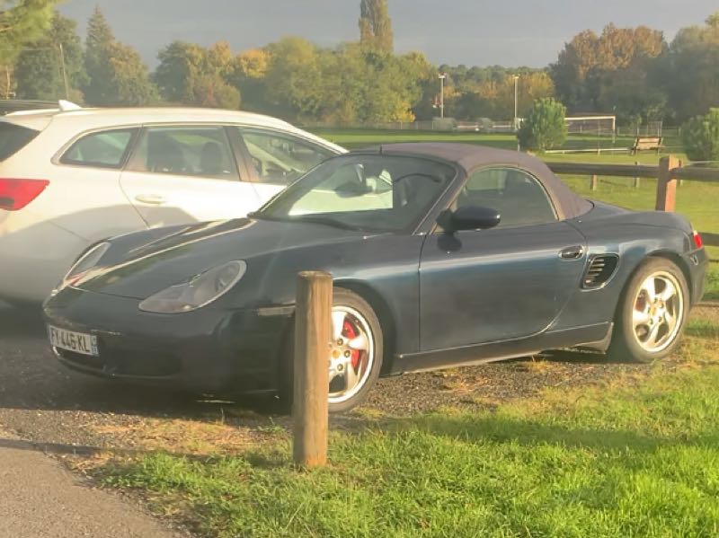 Porsche Boxster spotted in Bazas