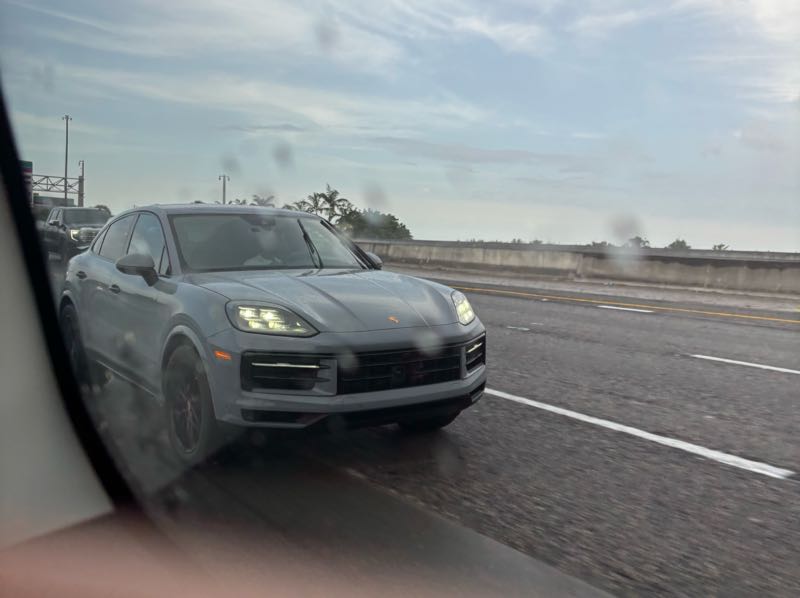 Porsche Cayenne (2023) spotted in Frostproof, United States
