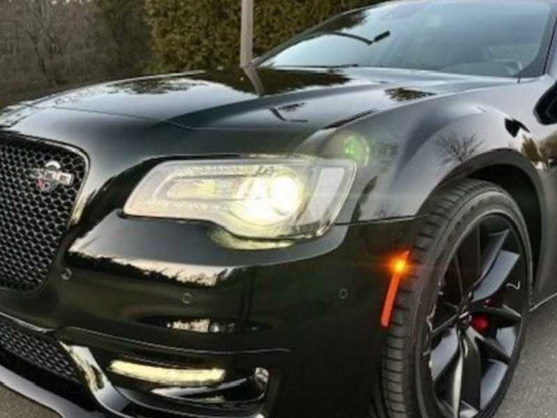Chrysler 300 spotted in Brandon