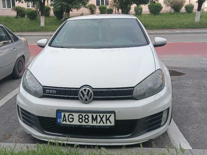 Volkswagen Golf GTD spotted in Râmnicu Vâlcea