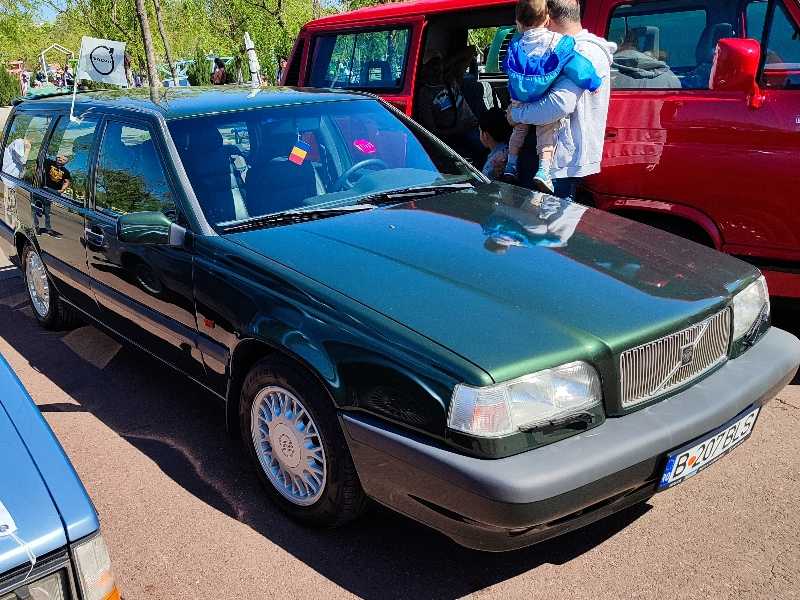 Volvo 740 spotted in Bucharest
