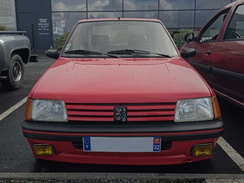Peugeot 205 spotted in Granville