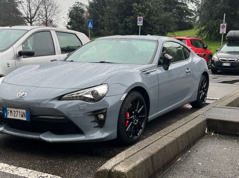 Toyota 86 (2017) spotted in Milan, Italy