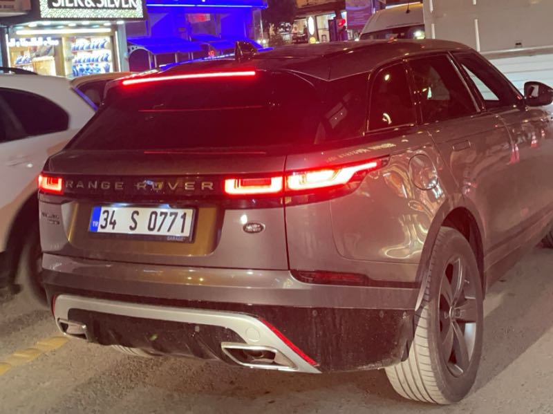 Land Rover Velar spotted in Istanbul