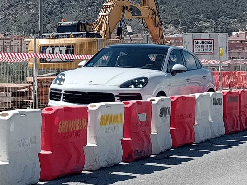 Porsche Cayenne spotted in Torrelavega