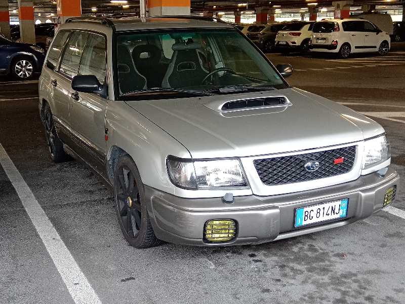 Subaru Forester STi spotted in Bologna