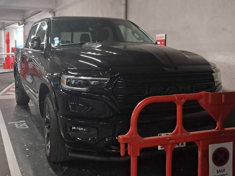 Ram 1500 spotted in Chartres