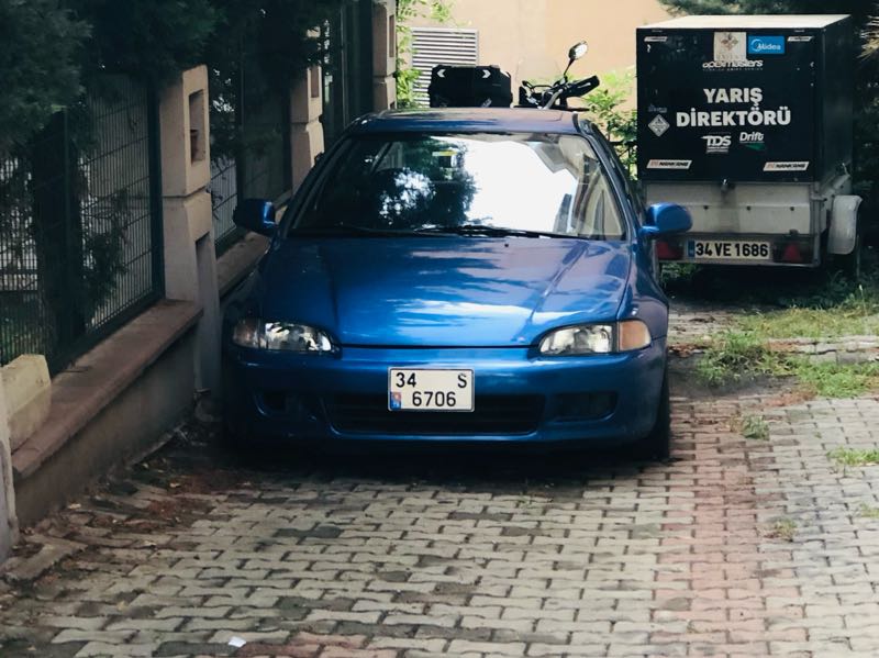 Honda Civic (1990) spotted in Istanbul, Turkey