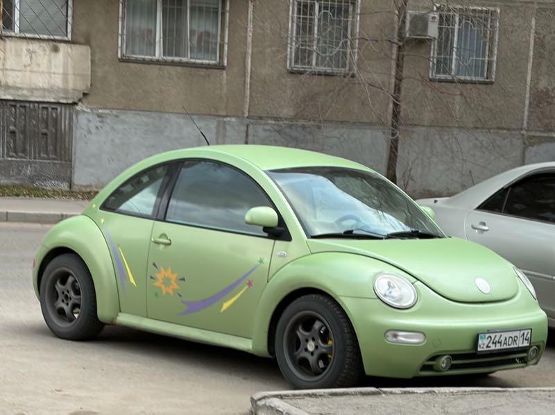 Volkswagen New Beetle spotted in Pavlodar