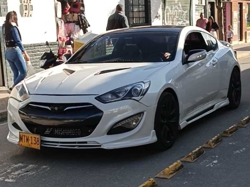 Hyundai Genesis Coupe spotted in Zipaquirá