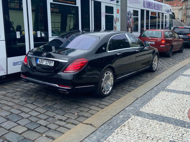 Mercedes-Benz S 500 spotted in Prague