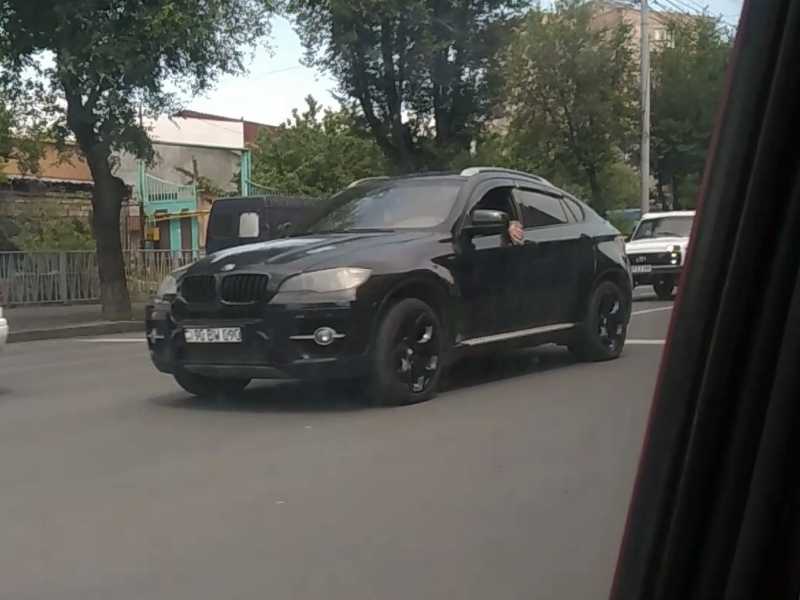 BMW X6 spotted in Tsovasar