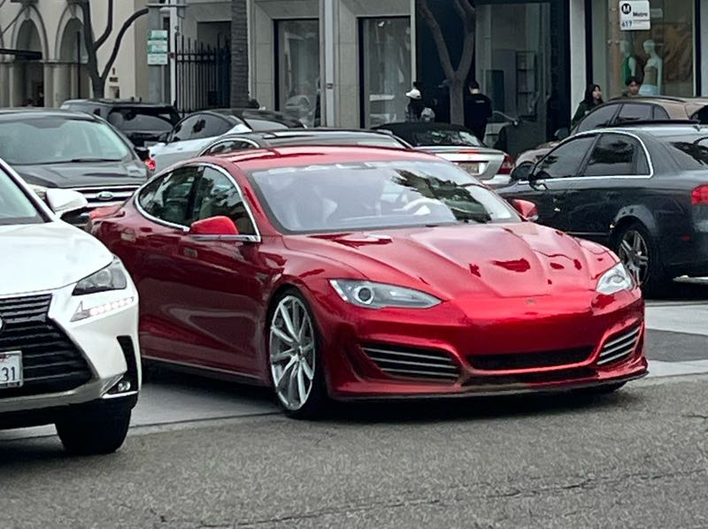 Tesla Model S (2022) spotted in Los Angeles, United States