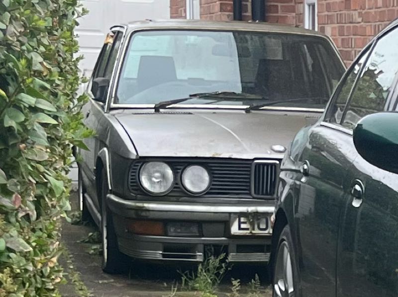 BMW 5 Series (E28) spotted in Liverpool