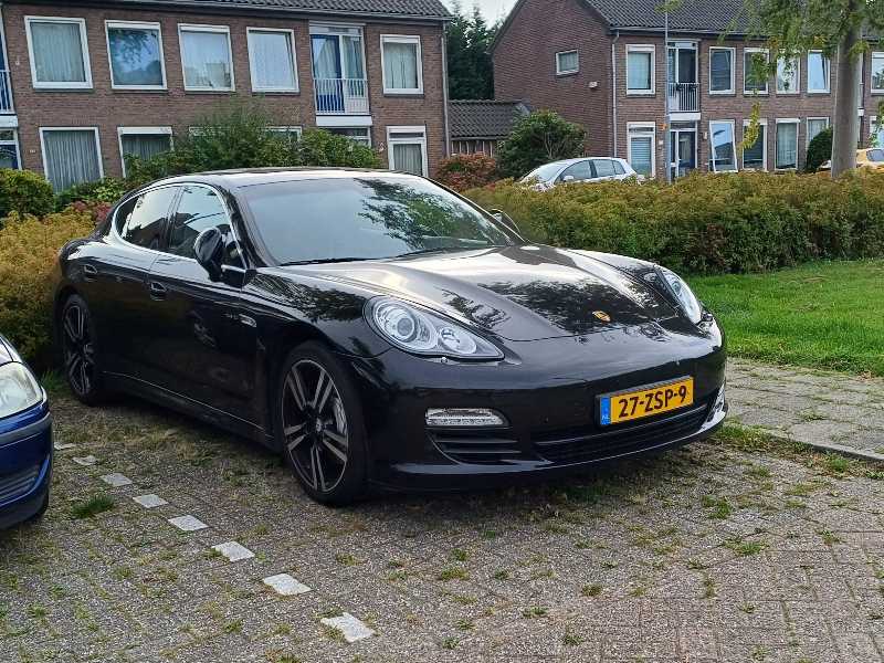 Porsche Panamera (2010) spotted in Hoofddorp, The Netherlands