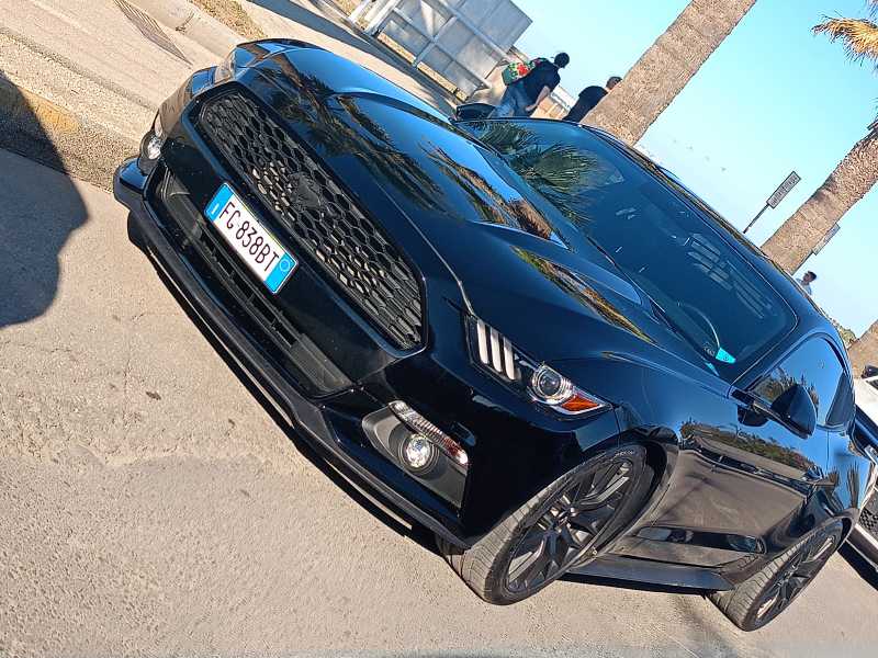 Ford Mustang spotted in Barletta