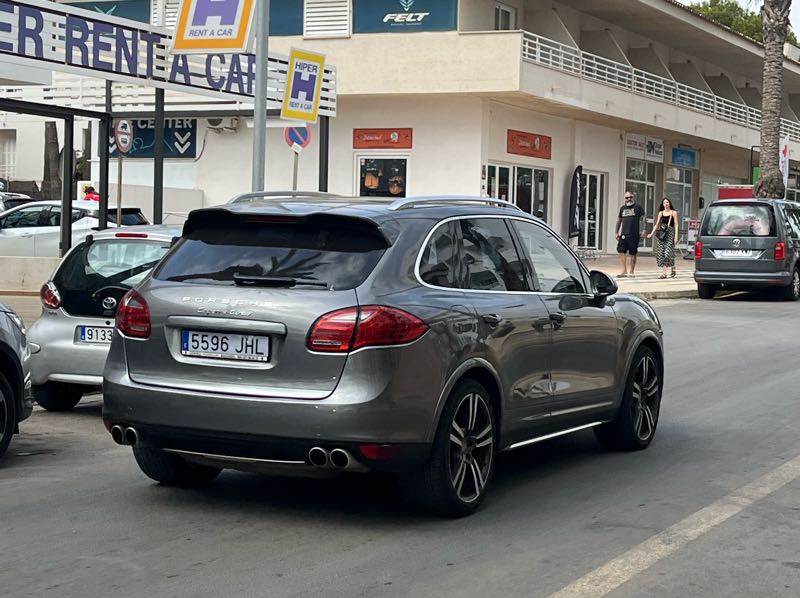 Porsche Cayenne spotted in Santa Margalida