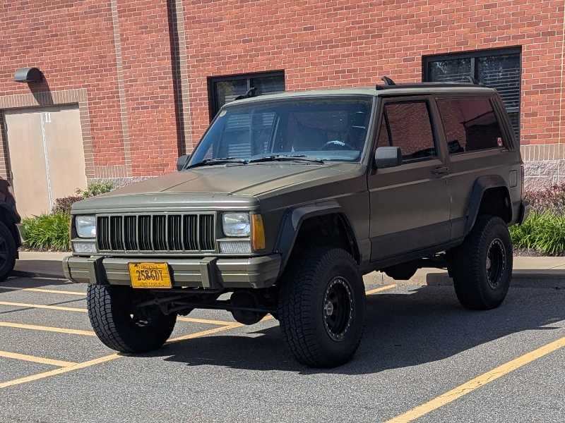 Jeep Cherokee spotted in Richmond