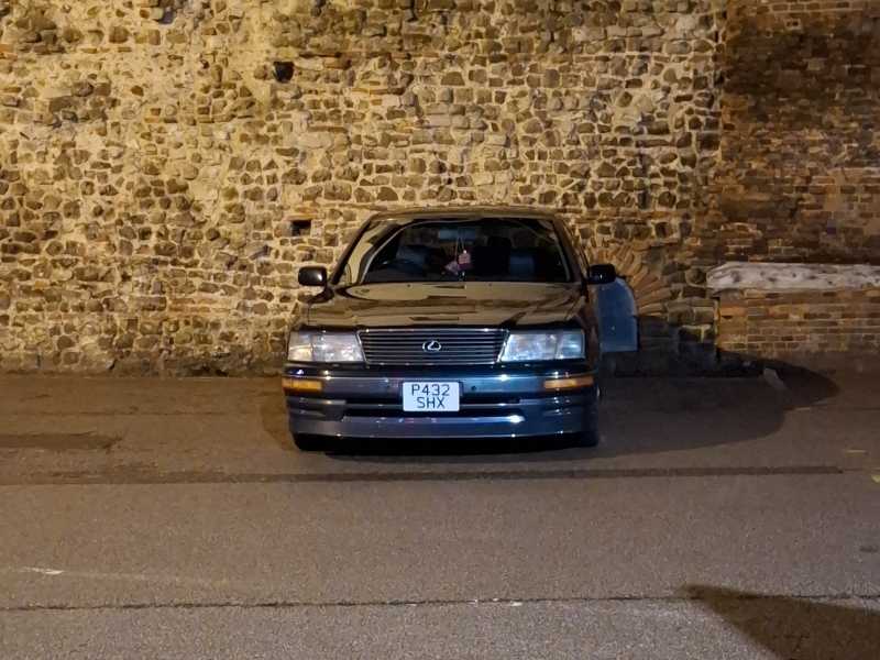 Lexus LS 400 spotted in Colchester