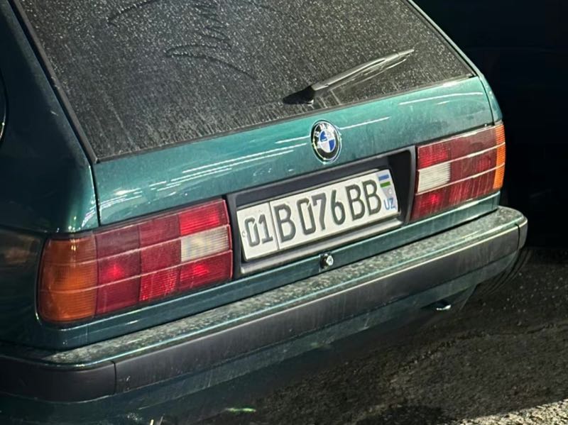 BMW E30 Touring spotted in Tashkent