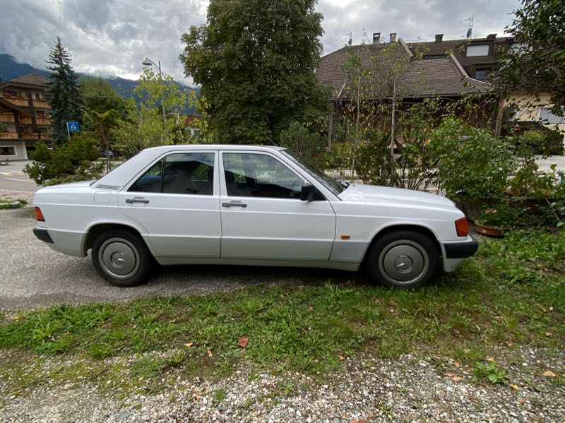 Mercedes-Benz 190E spotted in Brunico