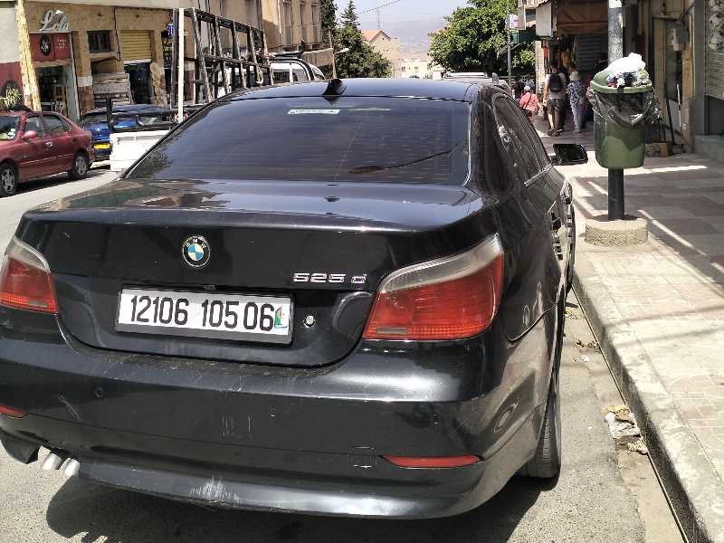 BMW 525i spotted in Tizi Ouzou