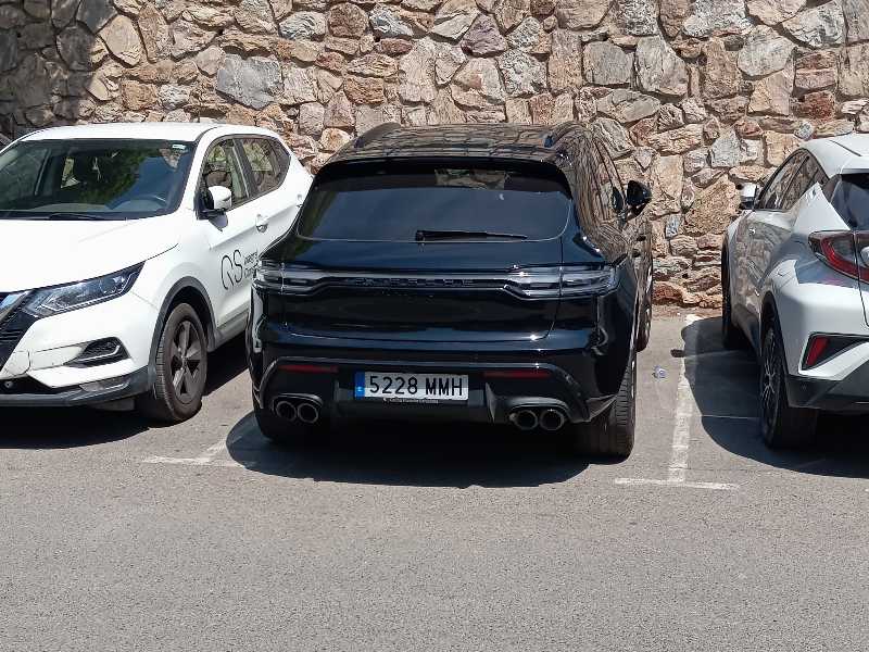 Porsche Cayenne spotted in Palafrugell