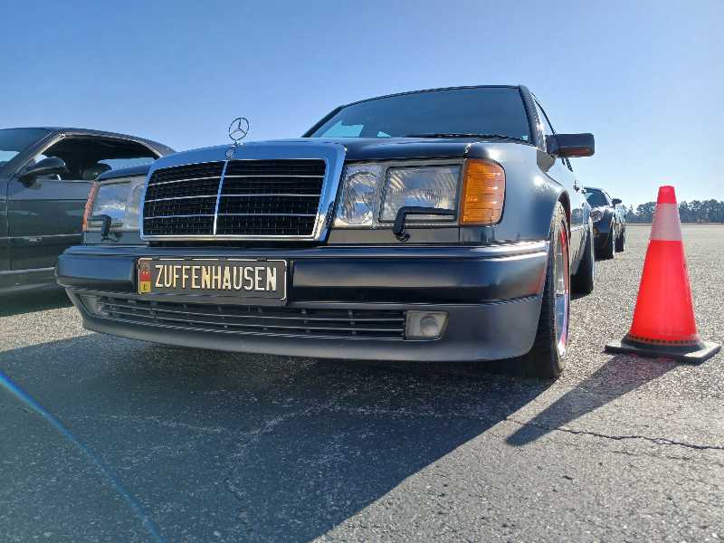 Mercedes-Benz 300E spotted in Southern Pines