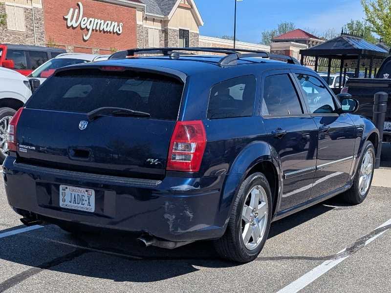 Dodge Magnum spotted in Richmond
