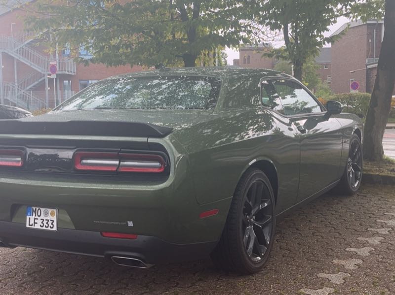 Dodge Challenger spotted in Duisburg